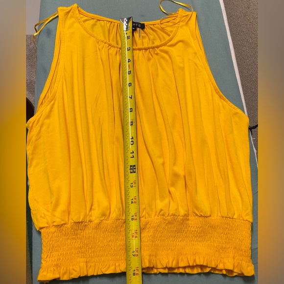 🌾 1 STATE Crop Top - Picture 4 of 8